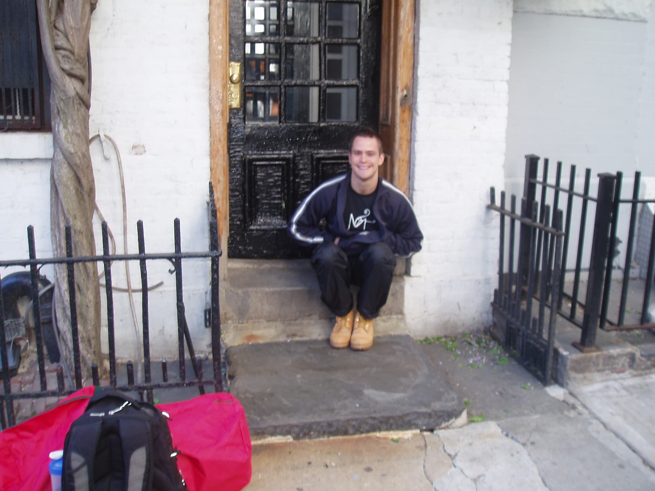 18 Gay Street stoop before