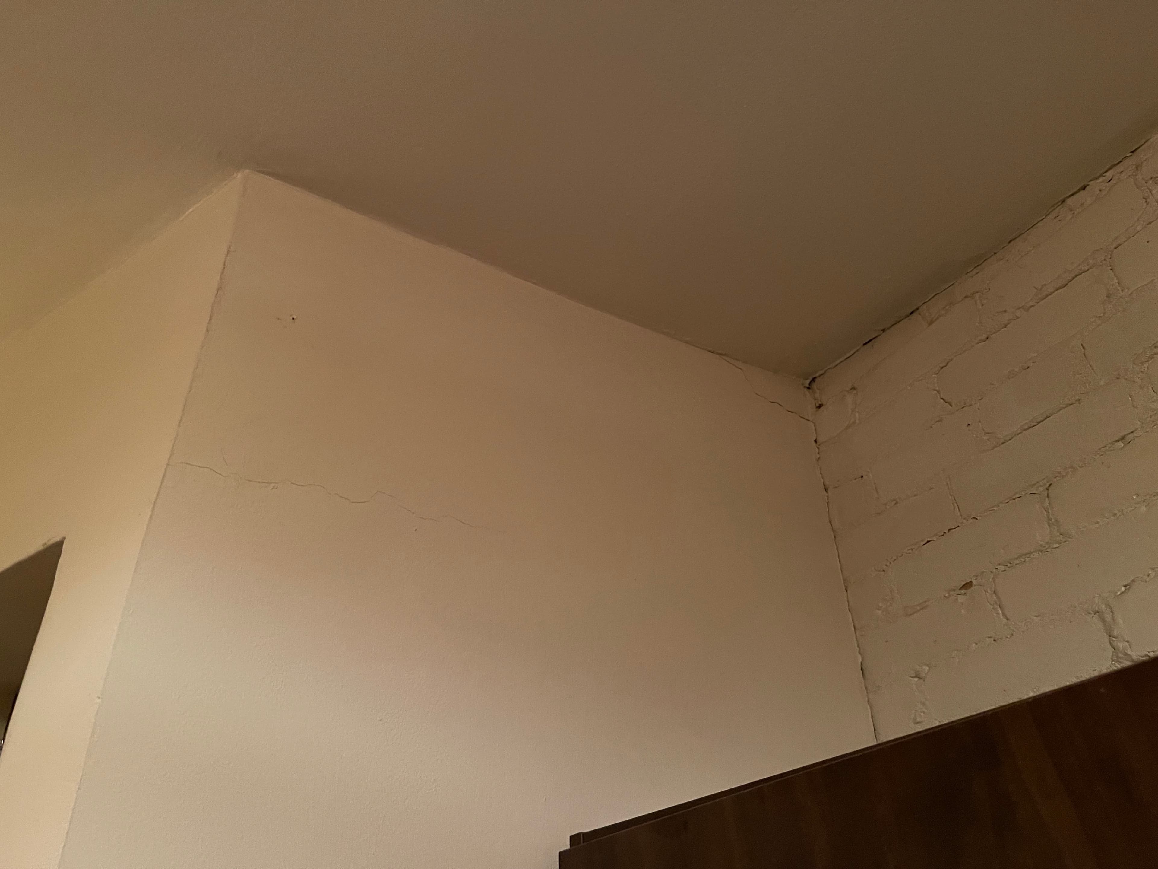 Another crack in the wall of Brown's apartment at 18 Gay Street, January 18, 2023